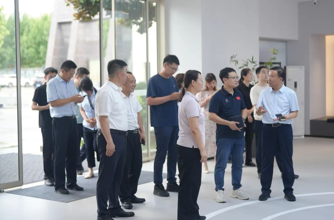 綠色建材產(chǎn)業(yè)鏈融鏈固鏈再發(fā)力！哈工大王代玉教授一行蒞臨天意機(jī)械、卓越精